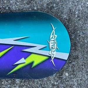 Youth Snowboard 110cm & Bindings (size 5)